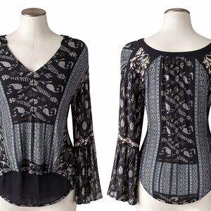 Lucky Brand Boho Embroidered Bell Sleeve Blouse Black Blue Geometric - Size S